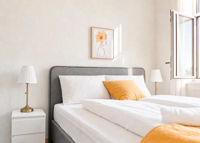 Cozy 2br Apt, Near Akh Hospital-ideal For Short & Longstay *
