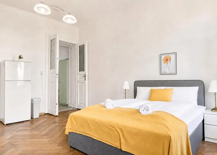 Cozy 2br Apt, Near Akh Hospital-ideal For Short & Longstay Vienna
